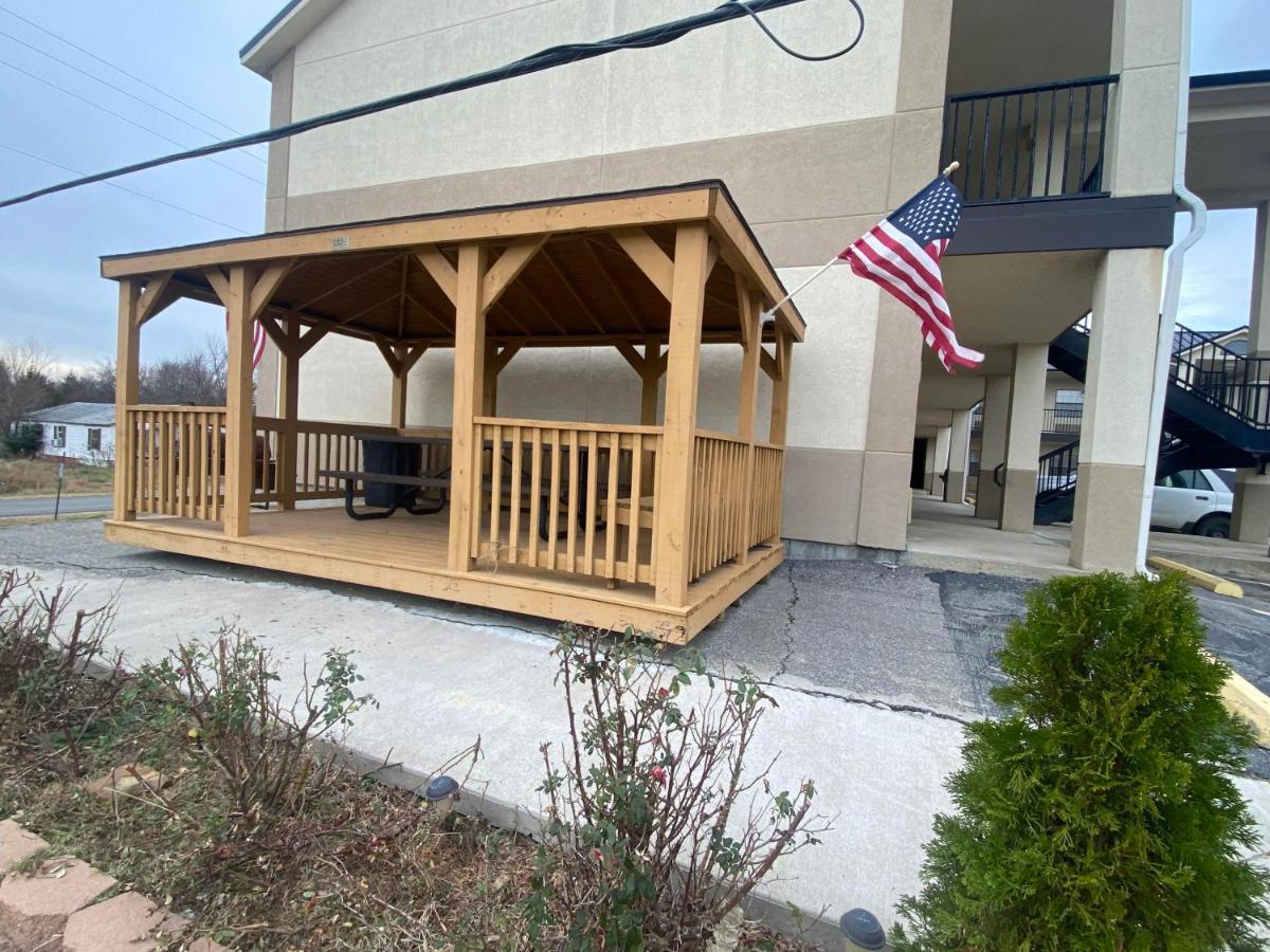 Hiway Inn Express - Kiowa Exterior foto